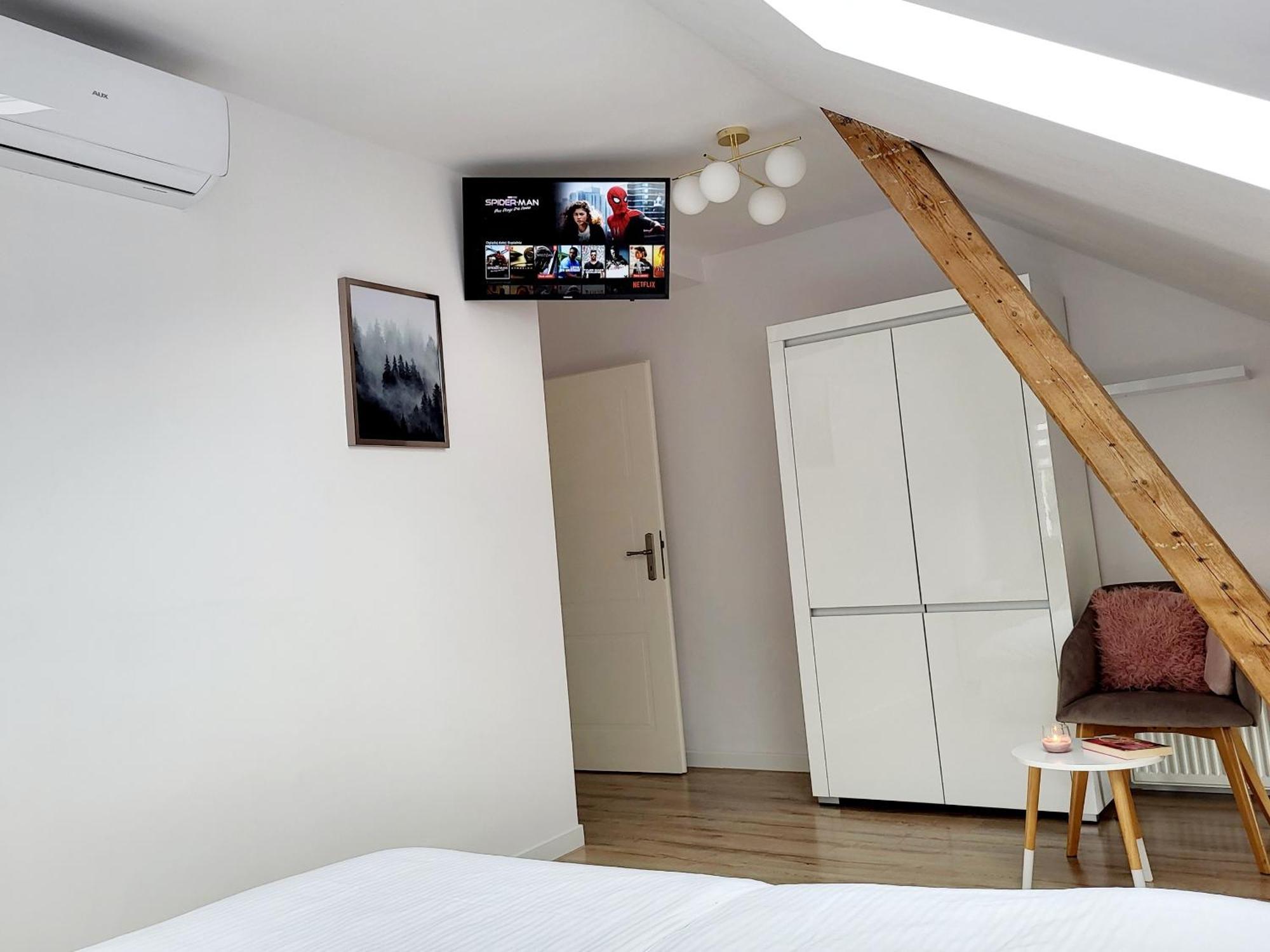 Karkonosze - Klimatyzowany Charlotte Na Deptaku Z Parkingiem W Cenie Apartment