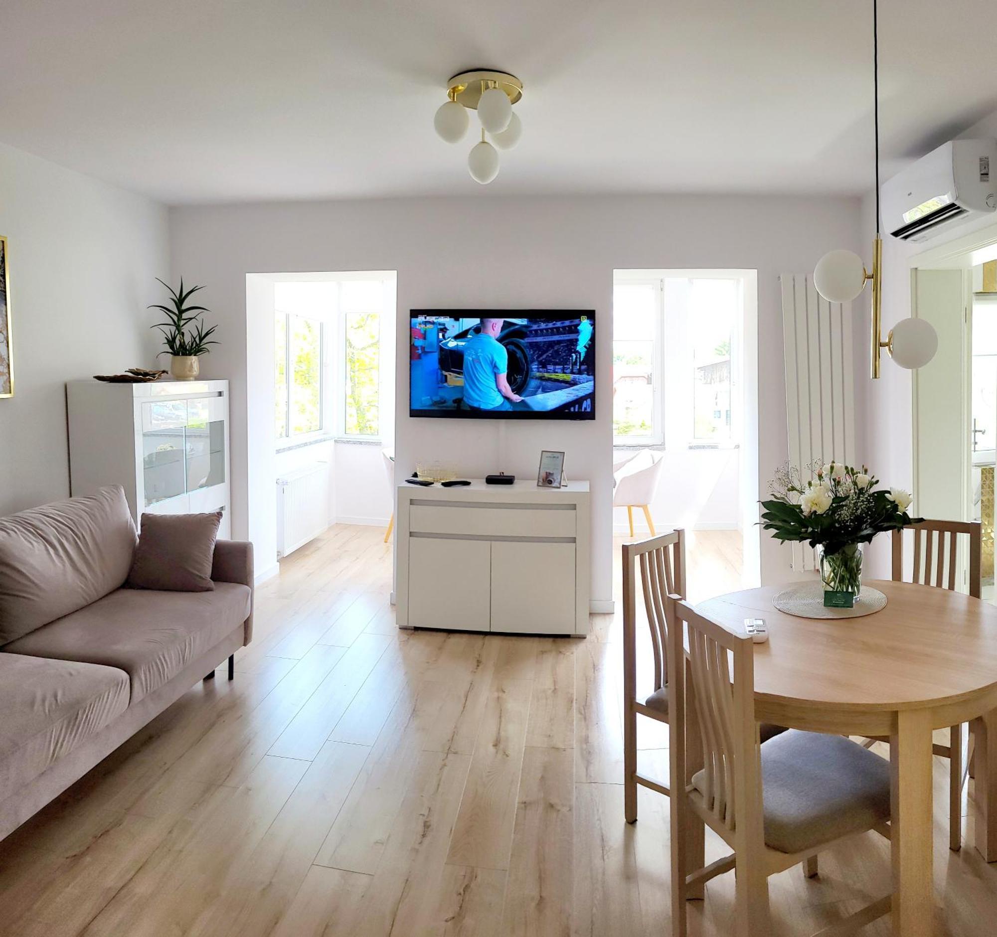 Karkonosze - Klimatyzowany Charlotte Na Deptaku Z Parkingiem W Cenie Apartment Karpacz